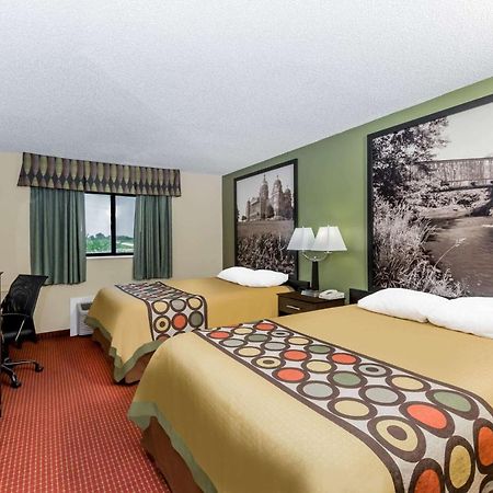 Super 8 By Wyndham Grinnell Ia Extérieur photo