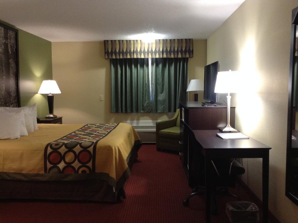 Super 8 By Wyndham Grinnell Ia Chambre photo