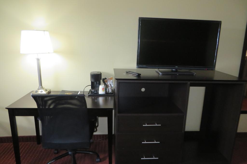 Super 8 By Wyndham Grinnell Ia Chambre photo