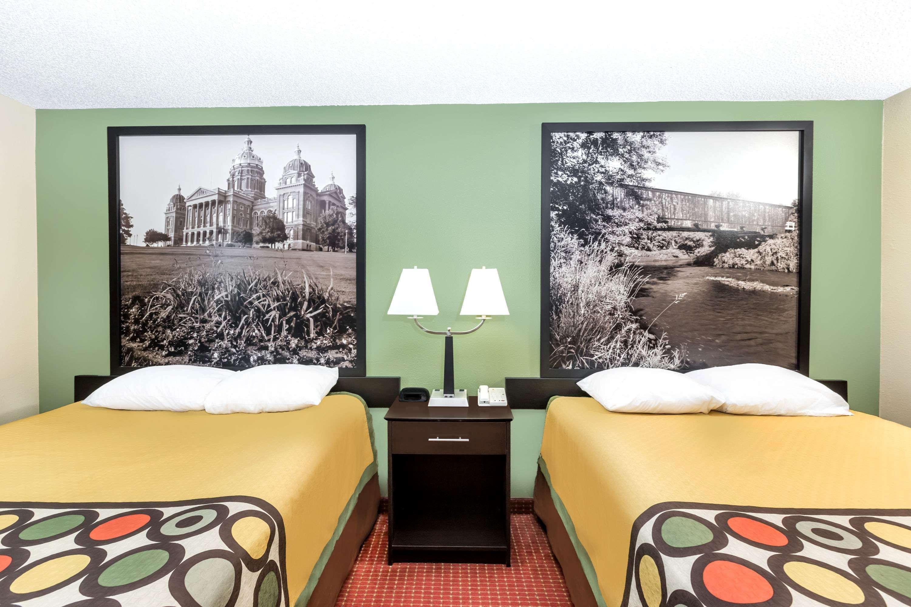 Super 8 By Wyndham Grinnell Ia Extérieur photo