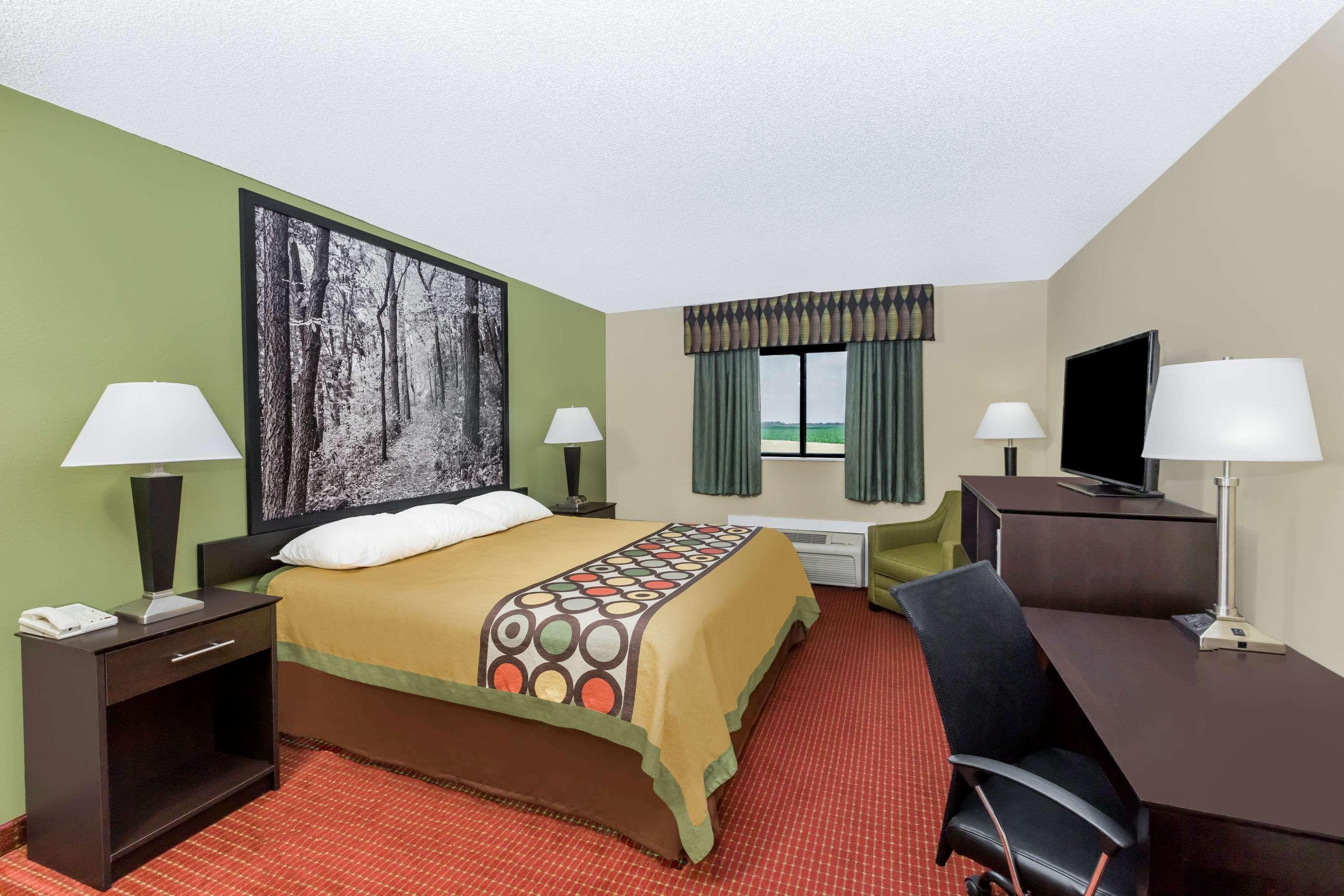 Super 8 By Wyndham Grinnell Ia Extérieur photo