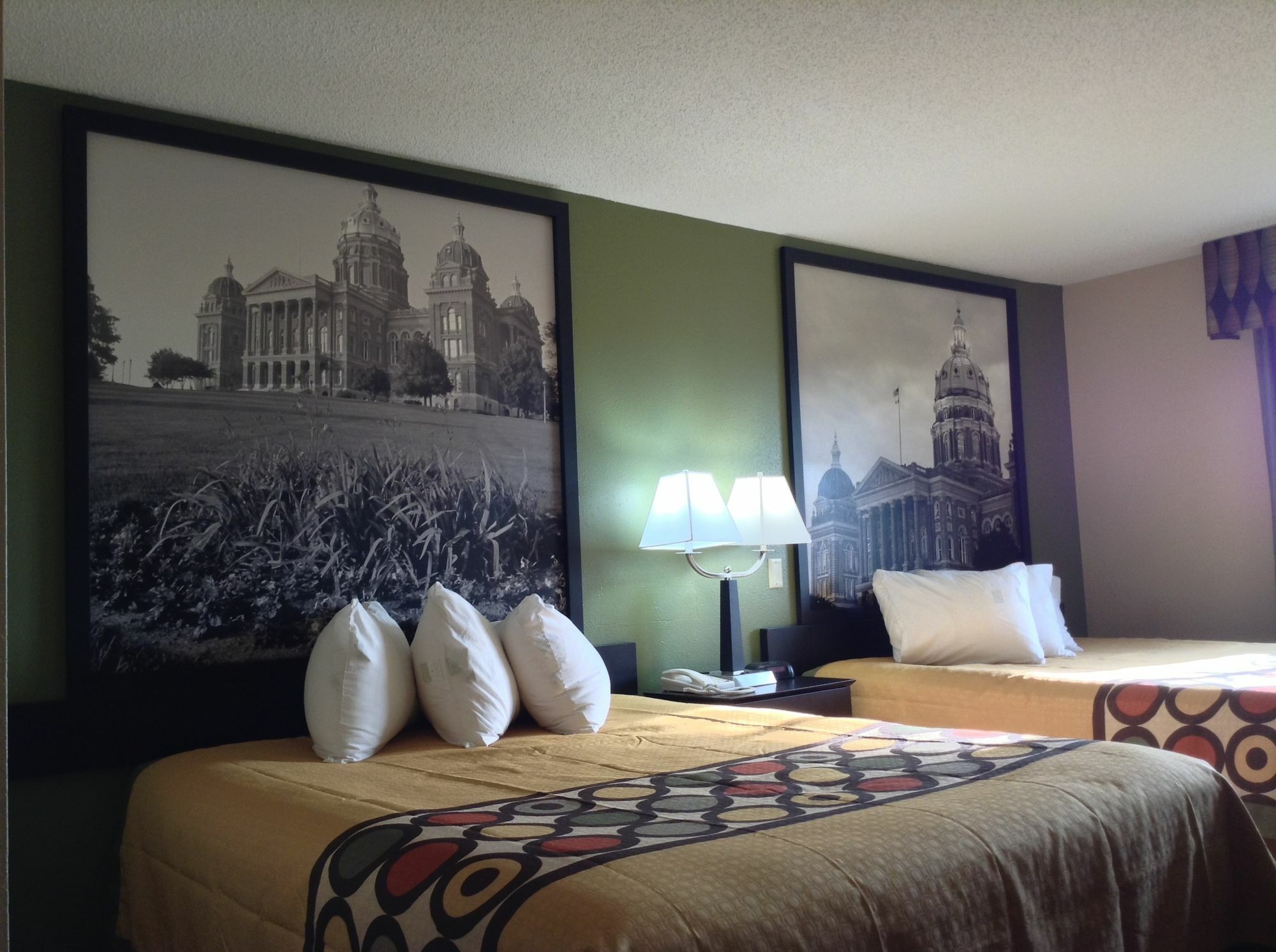 Super 8 By Wyndham Grinnell Ia Extérieur photo